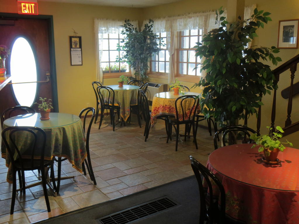 קרסטד באט Old Town Inn מראה חיצוני תמונה