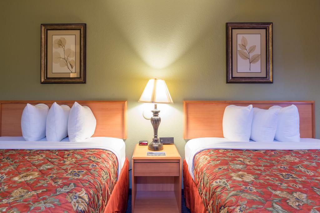 קרסטד באט Old Town Inn מראה חיצוני תמונה