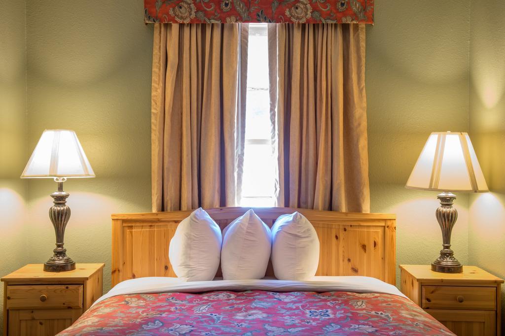קרסטד באט Old Town Inn מראה חיצוני תמונה