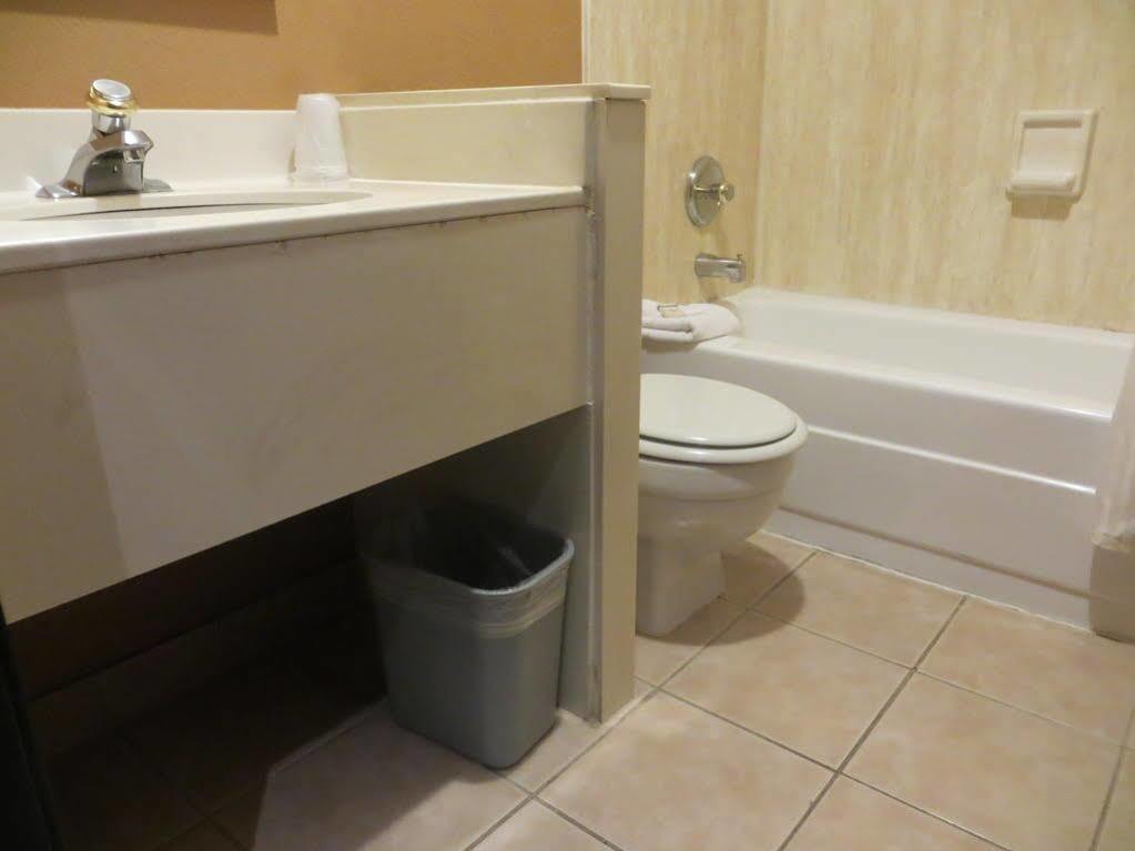קרסטד באט Old Town Inn מראה חיצוני תמונה